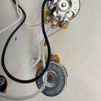 Fender Vintera II Telecaster bridge, pickups & electronics 2025 image 2