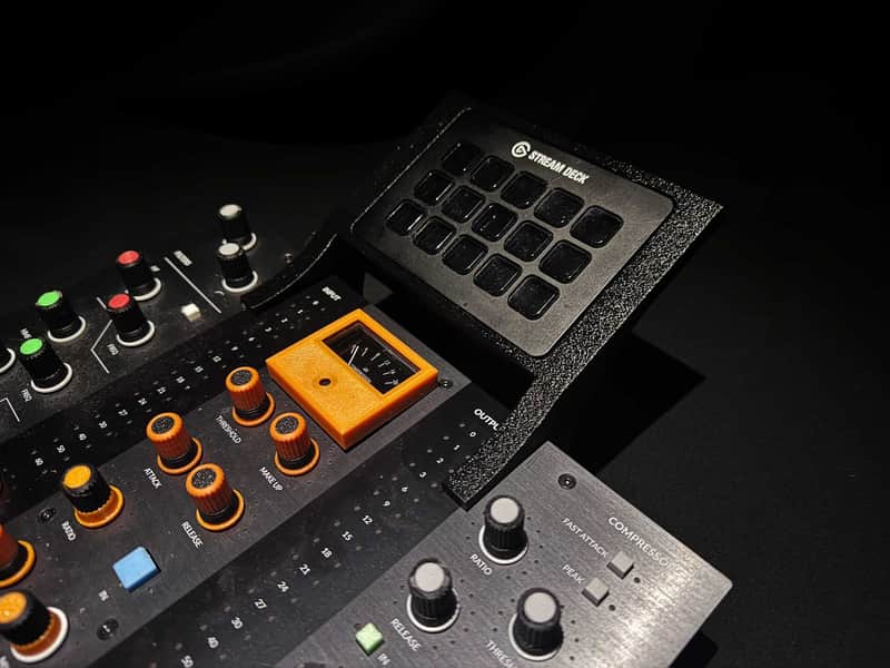 SSL UC1 - Stream Deck MKII - Mount image 1