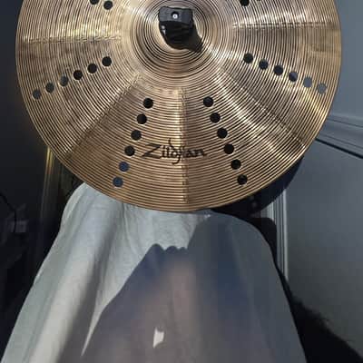 Zildjian I Series 17" Trash Crash - Lathed image 3