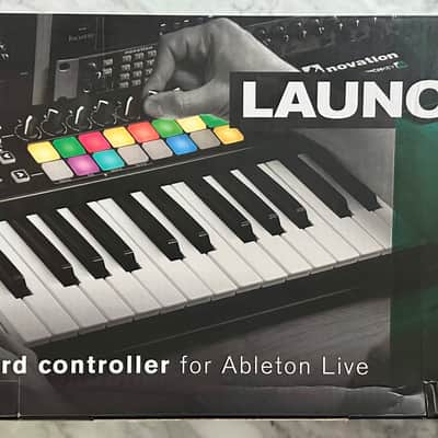 Novation Launchkey 49 MKII MIDI Keyboard Controller image 4
