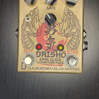 Daredevil Daisho Earl Slick Signature Fuzz 2018 - Gold image 1