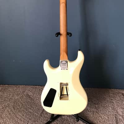 Kramer Baretta 84/85 Cream Neck image 19