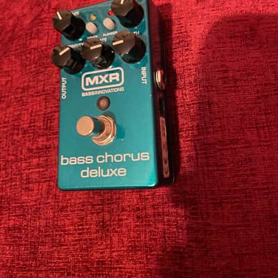 (Near Mint) MXR M83 Bass Chorus Deluxe 2012 - Present - Teal image 2