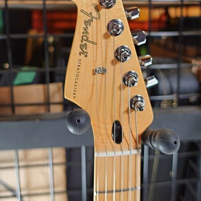 Fender Player Series Stratocaster 2022 - Sunburst - LEFTY image 5