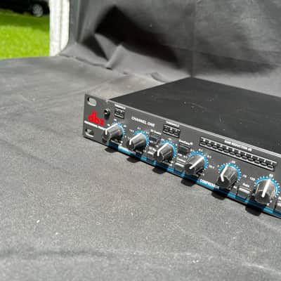 dbx 1066 Dual-Channel Compressor / Limiter / Gate 2010s - Black image 4