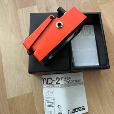 Boss MD-2 Mega Distortion (Silver Label) 2001 - Present - Red image 2