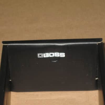 less than light average wear Boss EMPTY BOX for GE-7 Equalizer (NO pedal / NO paperwork) specifically from 2017 -  but can be a home for other year GE7 pedal) outside of box is black with blue, light green, & white graphic image 23