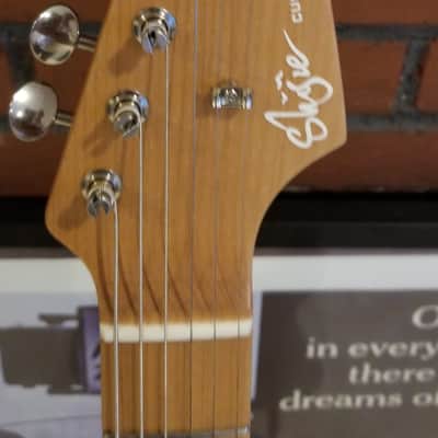 Shijie STE Pro Strat Vintage White Relic Nitro Finish image 5