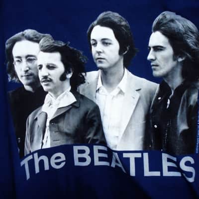 beatles 1968 photo logo new OFFICIAL UK M tee - fab four revolver love money julia image 4