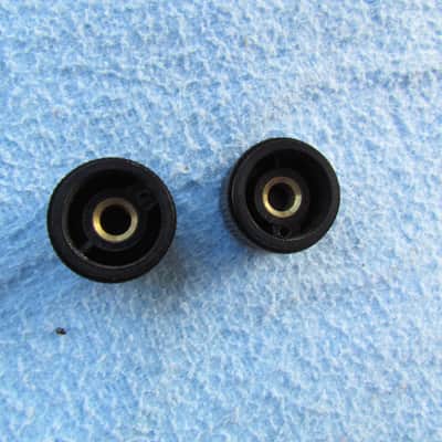 Cool Old Knobs Set Of 2 That Need Set Screws Vintage 1970's ? Era Knobs Needs Set Screws Cool Old Knobs image 3