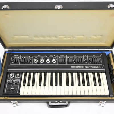 Roland SH-2 *Near mint with hard case & serviced* image 13