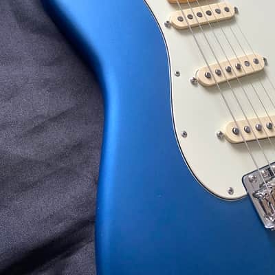 Fender American Performer Stratocaster 2023 Satin Lake Placid Blue image 12
