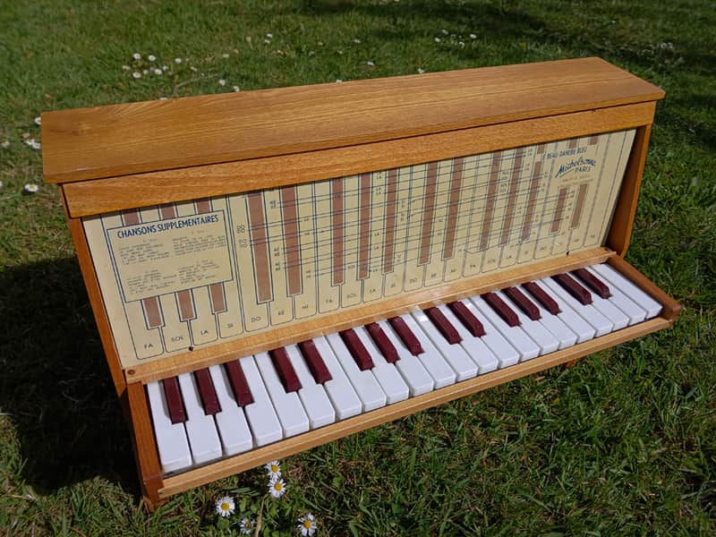 chromatic toy piano Michelsonne Paris 37 keys - very good sound ! image 1