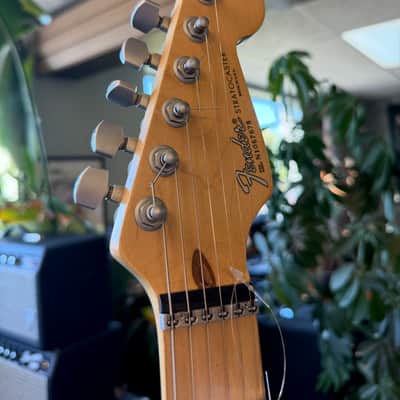 Fender Strat Plus with Maple Fretboard 1991 Midnight Wine image 6