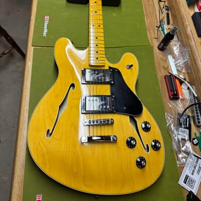 Fender Modern Player Starcaster Guitar 2014 - 2017 - Natural image 2