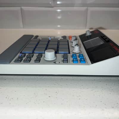 Akai MPC Sample 2025 - present - Gray image 9