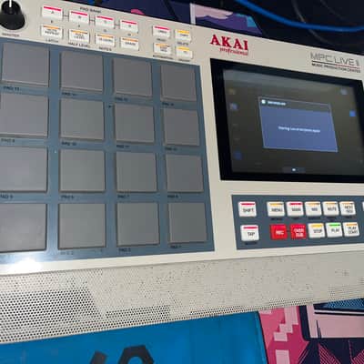 Akai MPC Live II Standalone Sampler / Sequencer Retro Edition 2020 - Present Grey image 2