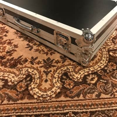 Guitar Pedal Board Flight Case - Large image 1
