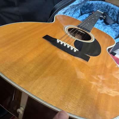 Martin OM-28 Acoustic Guitar w Case image 5
