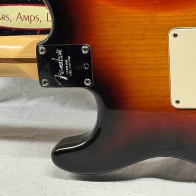 Fender American Standard Stratocaster Guitar 2008 - 3-Color Sunburst / Rosewood fingerboard image 12