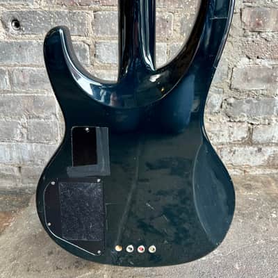 Used Washburn Force 40 Bass image 9