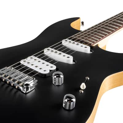 VOX x Saito SV-622 Standard | Black | SSH image 5
