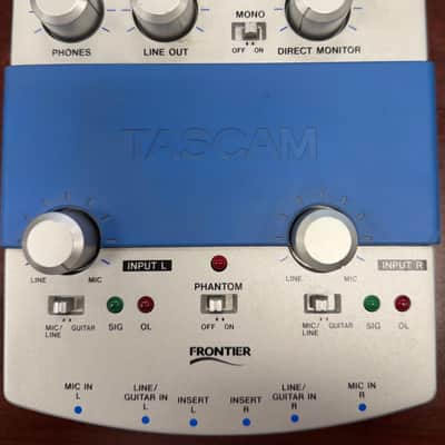 TASCAM US-122 USB Audio Interface 2000s - Silver and Blue image 1