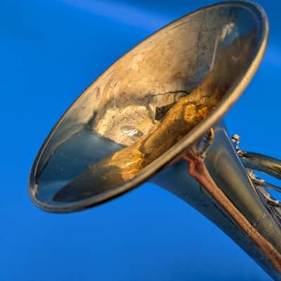 Bach Stradivarius 37 Trumpet Copr. Bell Late 1960s - Lacquer image 7