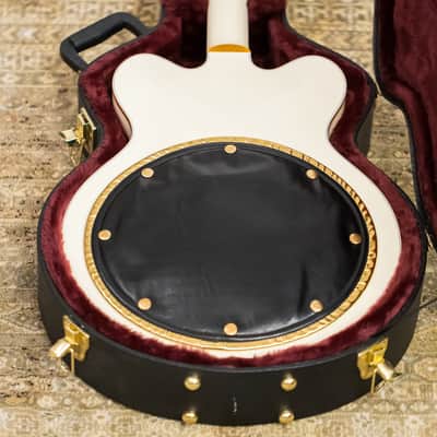 Gretsch G6136B-TP Tom Petersson Signature Falcon Bass 2017 - Present - White image 9