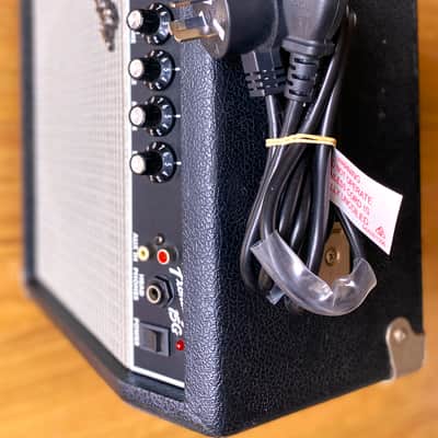 Fender Frontman 15G BlackFace Tone Combo Amplifier! 15-watt 2-Channel Guitar Amp! image 6