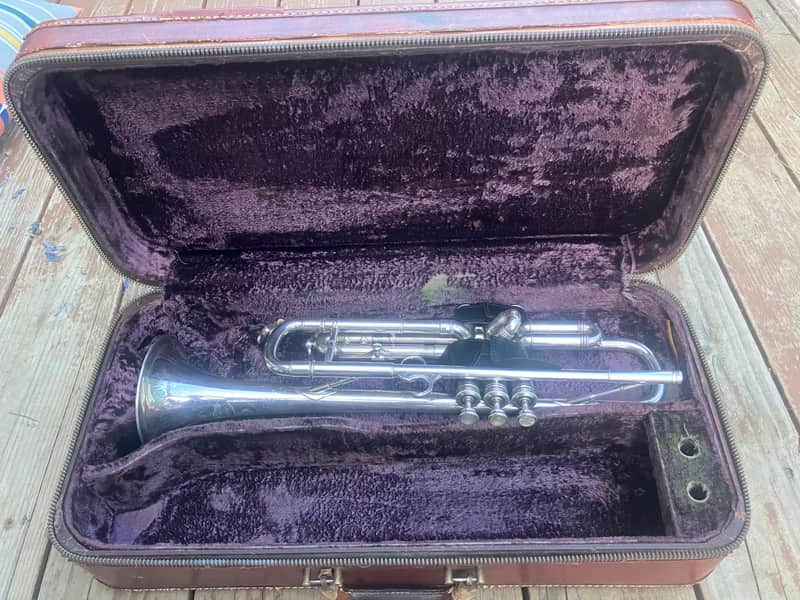 Selmer Model 25