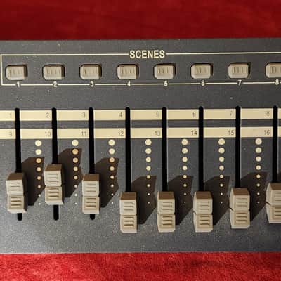 Chauvet Obey 40 Universal DMX Light Controller image 5