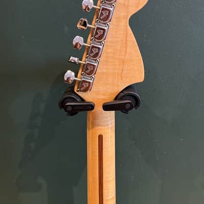 Fender Stratocaster Left-Handed with 3-Bolt Neck, Rosewood Fretboard 1971 - 1977 - Sunburst image 6