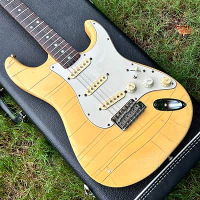 Vintage 1968 Fender Stratocaster w/ HSC image 3
