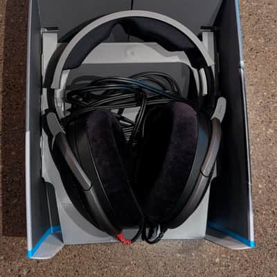 Sennheiser HD 600 Professional Headphones image 1