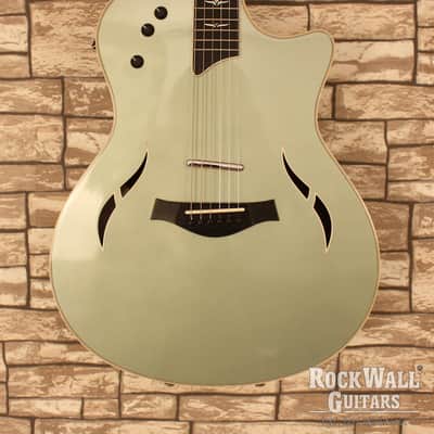 Taylor T5-C1 2006 - Sage Green image 1