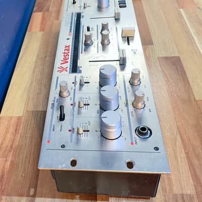 Vestax PMC-250 Vintage DJ Mixer w/ Isolator - Gold image 5
