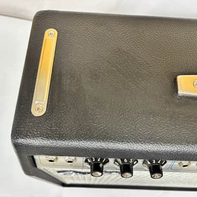 Fender '68 Custom Deluxe Reverb 2-Channel 22-Watt 1x12" Guitar Combo 2013 - Present - Black image 7