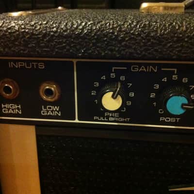 Vintage PEAVEY Basic 50 Bass Amplifier Amp 12" 50W NICE image 2