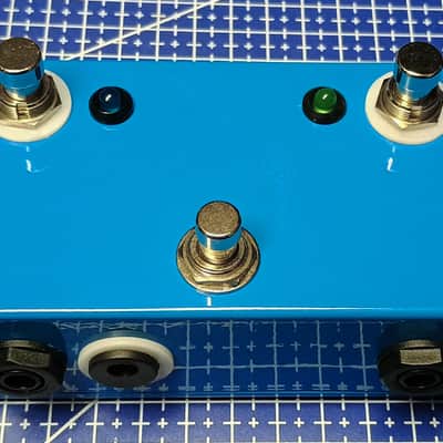 2-in-1 Footswitch (2 button latching and 1 button momentary tap tempo) image 5