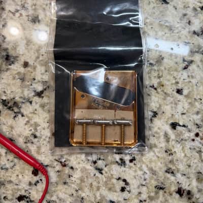 Fender 099-0806-200 American Vintage Telecaster 3-Saddle Bridge Assembly with Chromed-Brass Saddles 2010s - Gold image 2
