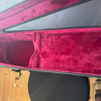 Vintage 1940s–1950s Epiphone Lifton Archtop Case – Black Alligator / Purple Interior image 9