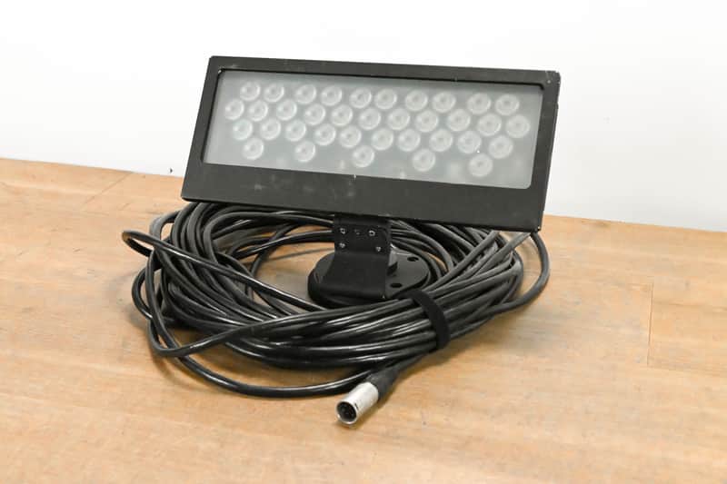 Philips Color Kinetics ColorBlast 12 LED Fixture with 22° Beam Angle CG011PP image 1