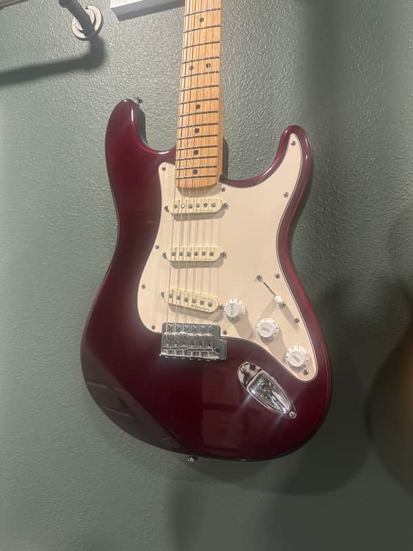 2004 MIM Stratocaster SSS Noiseless Pickups + Case image 1