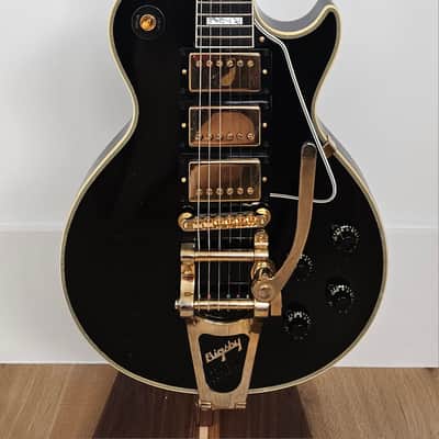 Gibson Custom 1957 Les Paul Custom Reissue 3-Pickup Bigsby, Light Aged, Ebony image 1