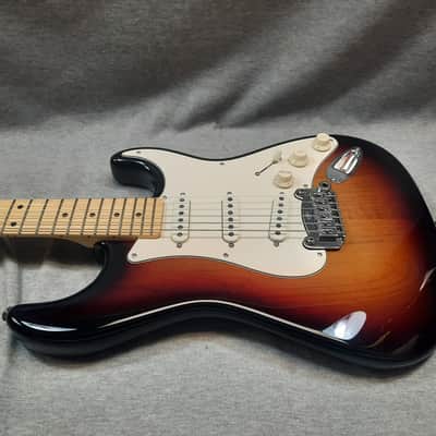 G&L USA Fullerton Deluxe Legacy - 3 Tone Sunburst image 5