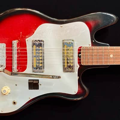 Zenon Teisco TRE-100 1962-64 electric gold foil pickups vibrato Red black burst image 3