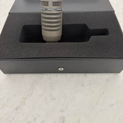 Electro-Voice PL10 Cardioid Dynamic Microphone 1980s - Beige
