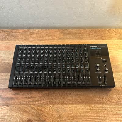 Boss BX-16 - Gearspace