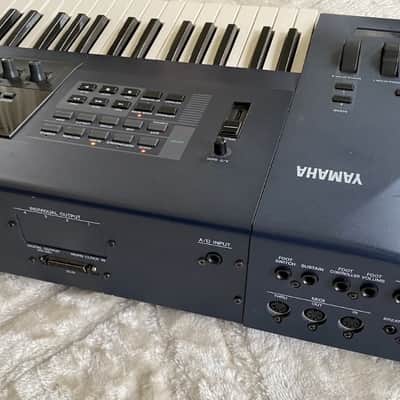 Yamaha EX7 Synthesizer Workstation image 11